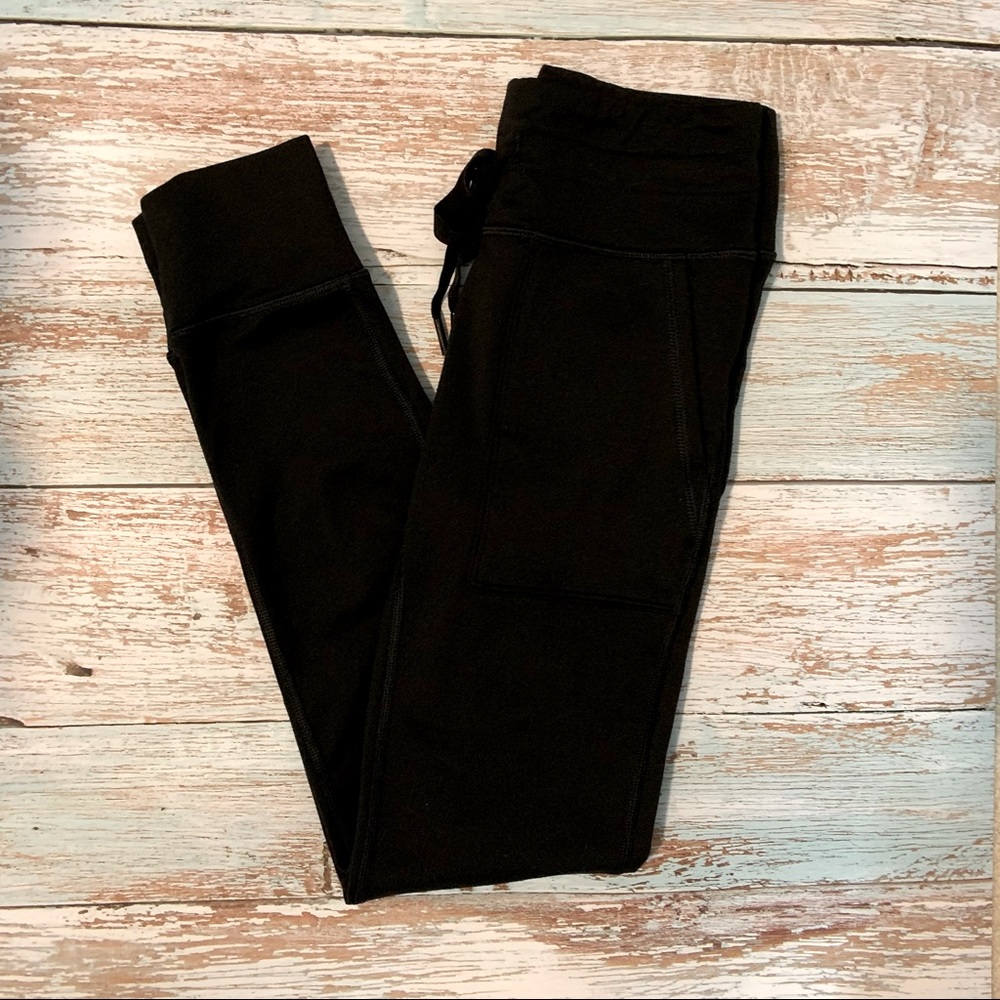 Aerie leggings with pockets
